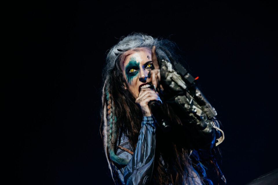 Beats Blanco - Calico Cooper